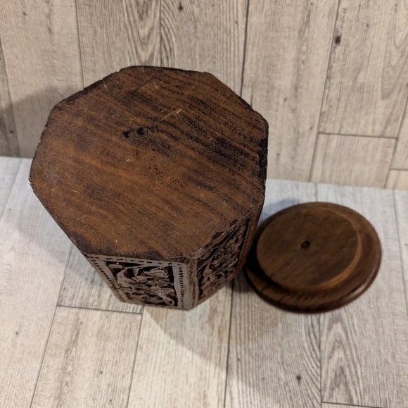 Carved Wooden Floral Jar Made In India - Picture 6 of 6